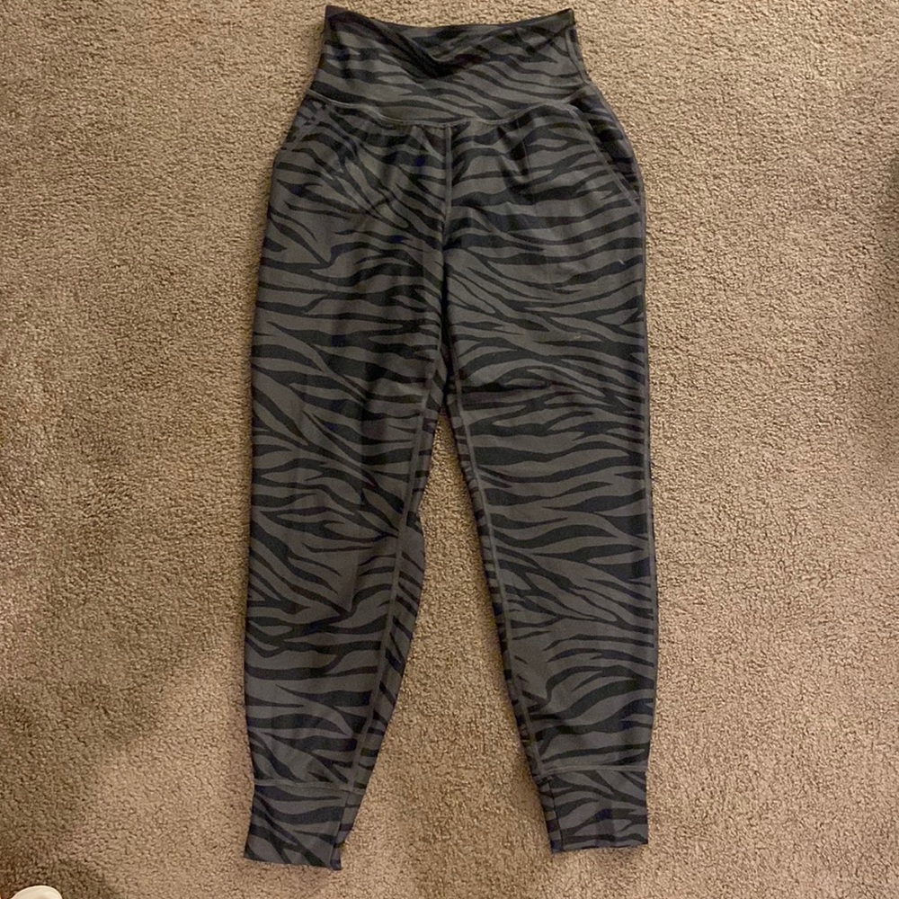 old navy high waisted joggers powersoft